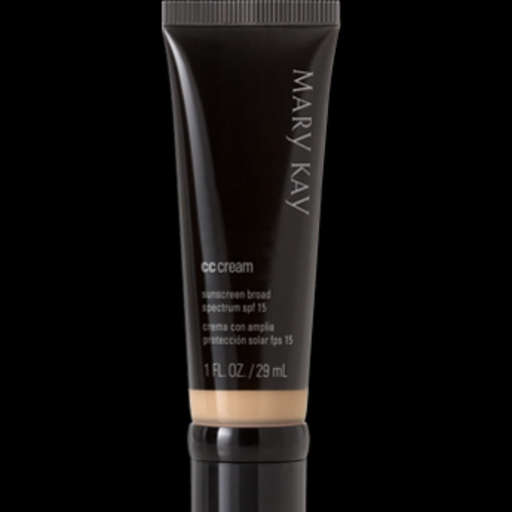- - Mary Kay® CC Cream Sunscreen Broad Spectrum SPF 15*  Medium to Deep